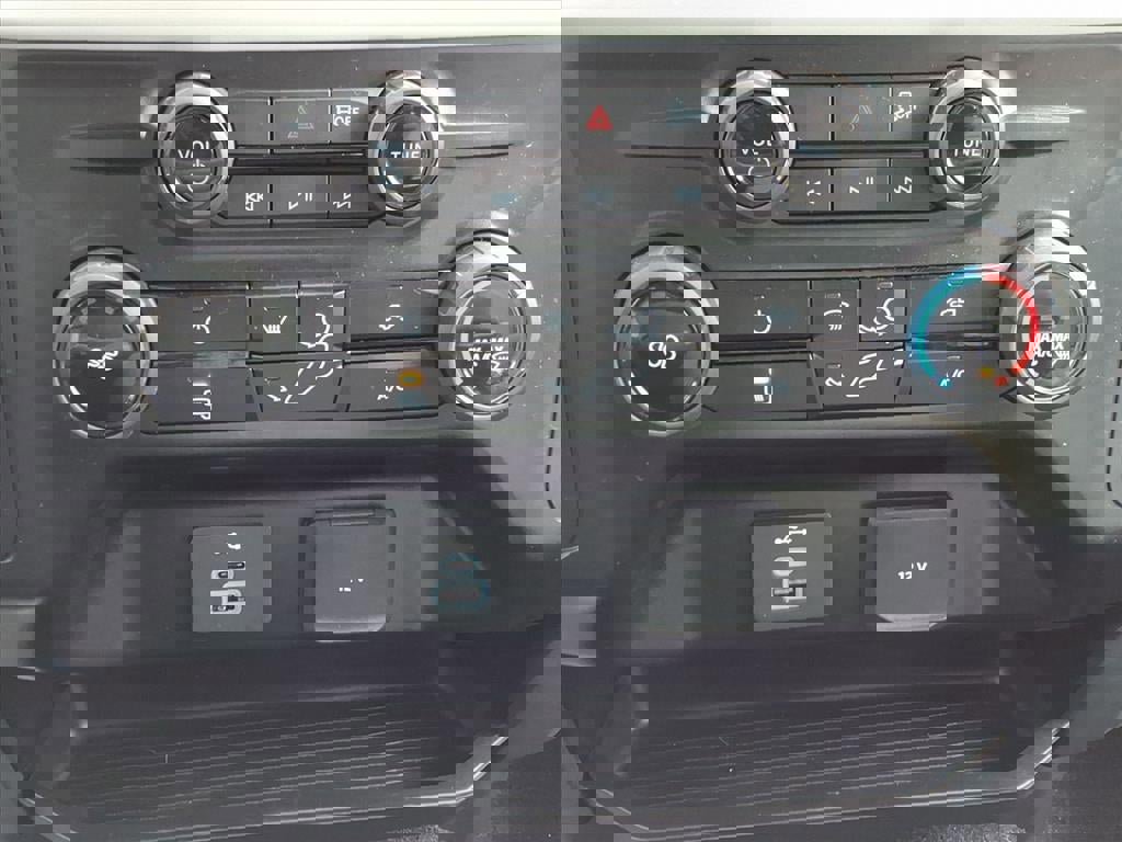 Certified 2025 Ford F250 XLT image 18