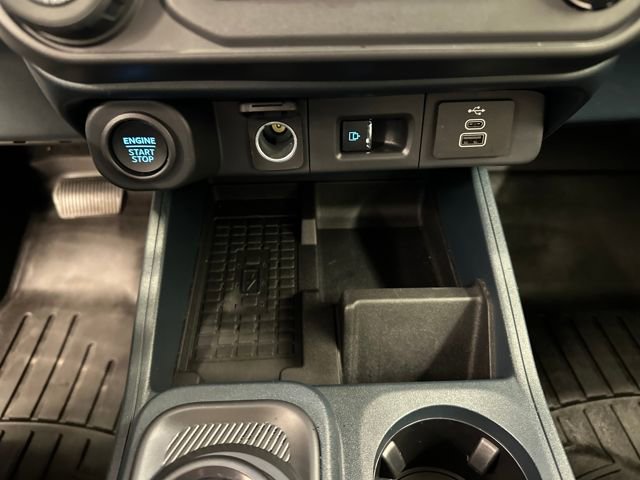 Certified 2025 Ford Maverick Lariat w/ 4K Tow Package image 36