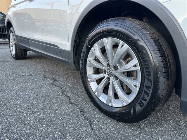 Used 2020 Volkswagen Tiguan S w/ 3rd Row Seat Package image 12