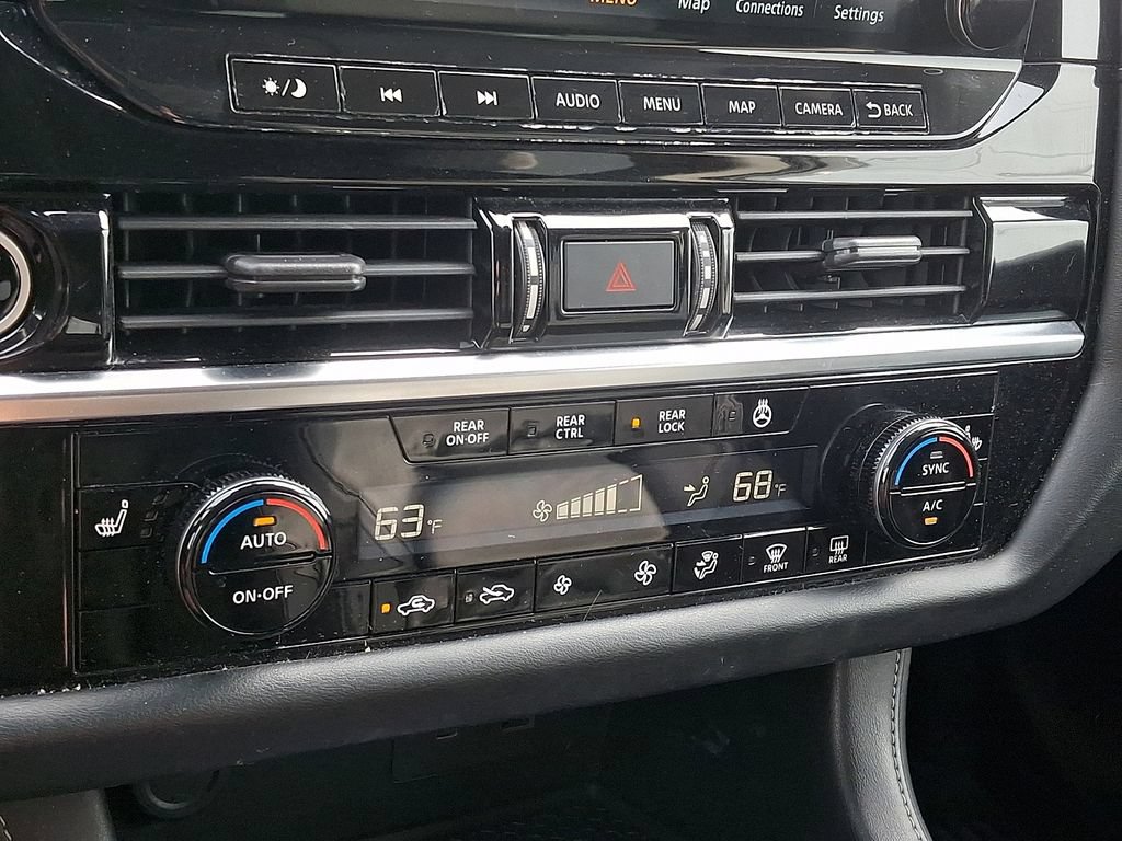 Used 2022 Nissan Pathfinder SL AWD/4WD image 15