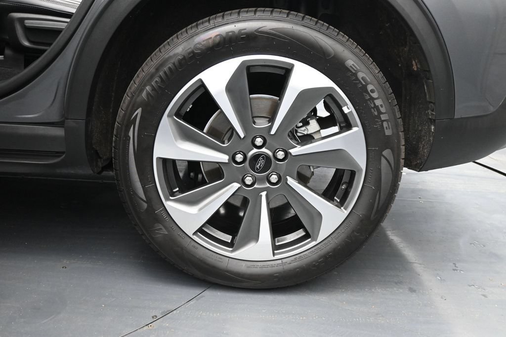 Certified 2023 Ford Escape Platinum AWD/4WD image 24