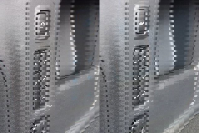 Certified 2025 Ford Expedition Active image 19