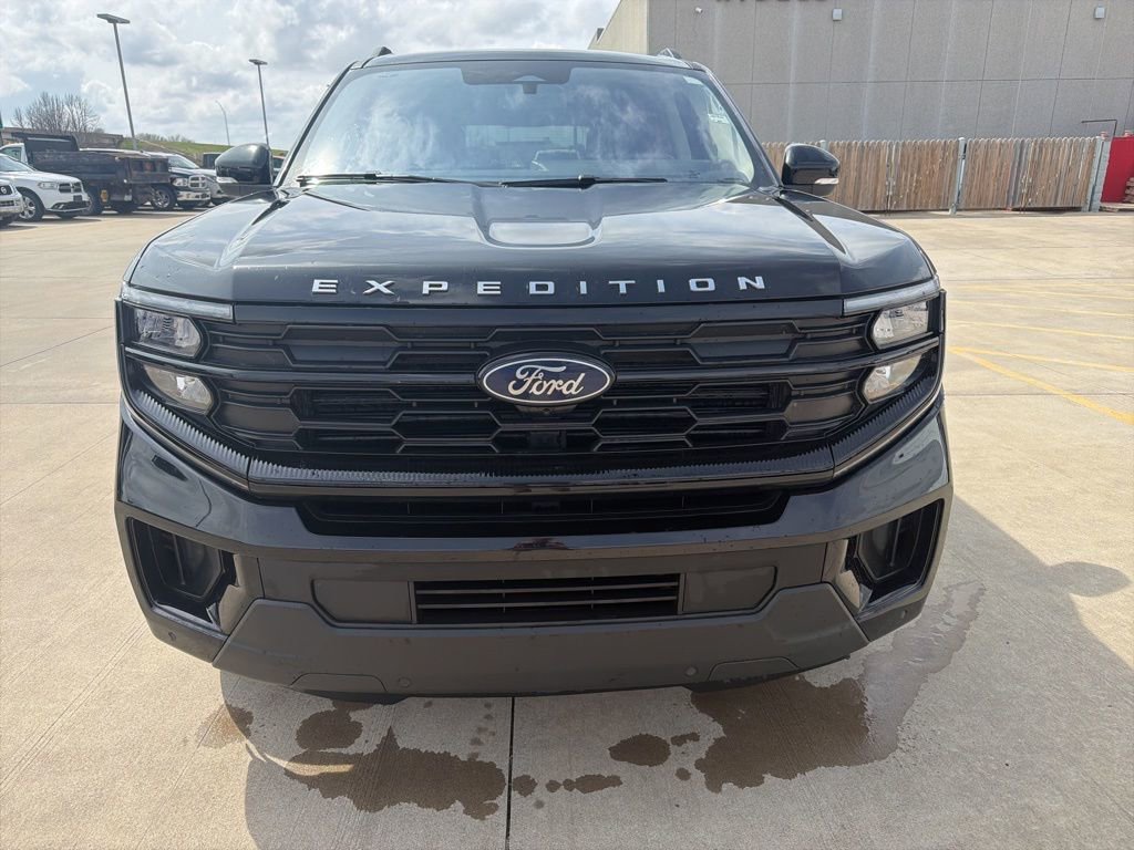 Certified 2025 Ford Expedition Max Active AWD/4WD image 8