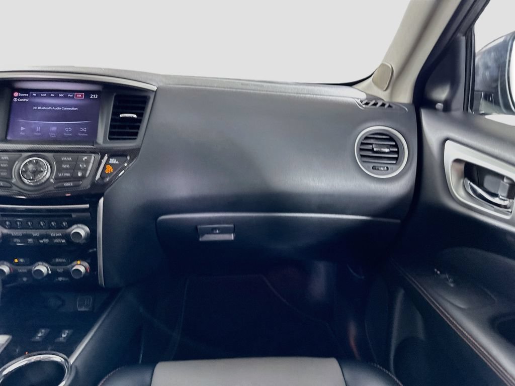 Used 2020 Nissan Pathfinder SL AWD/4WD image 28