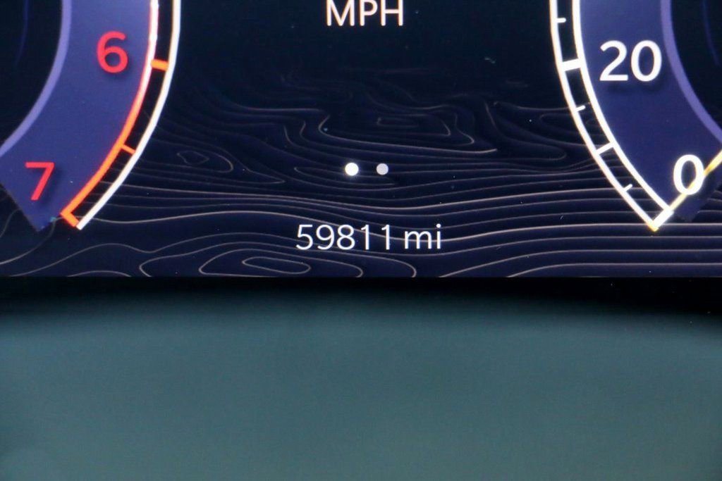 Used 2024 Jeep Wagoneer L Series II image 9