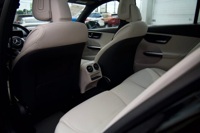 Used 2025 Mercedes-Benz C 300 4MATIC Sedan image 24