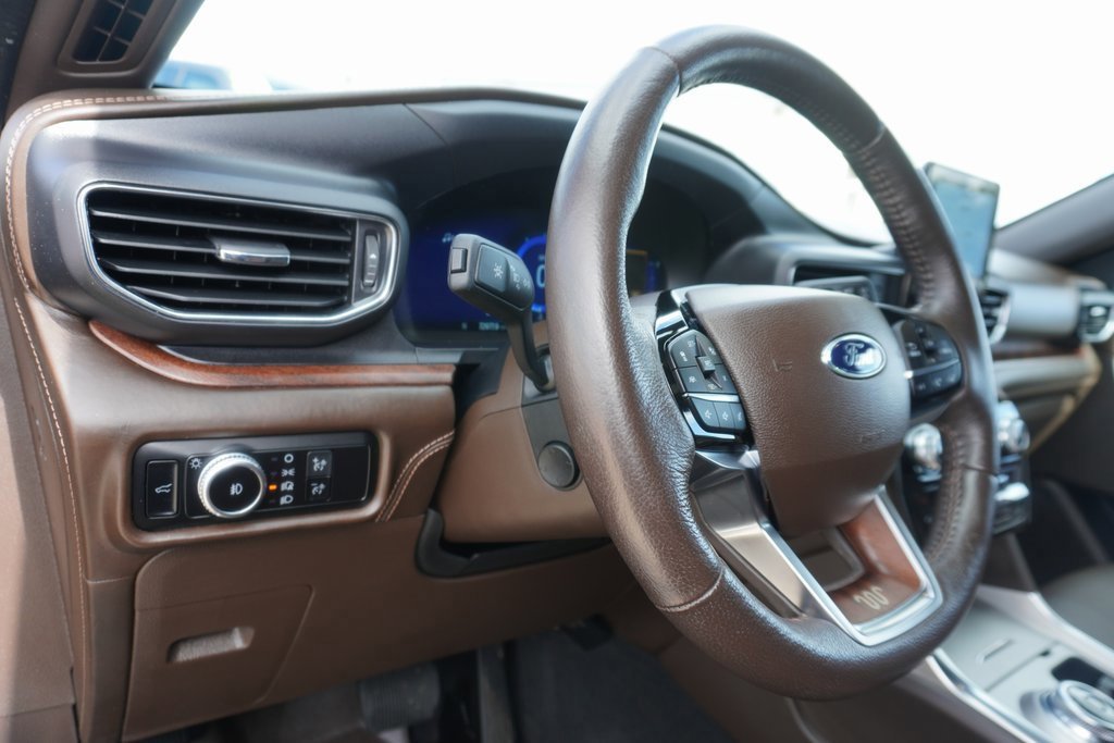 Certified 2023 Ford Explorer King Ranch w/ Technology Package image 9