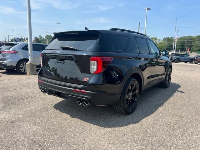 Certified 2023 Ford Explorer ST w/ Equipment Group 401A AWD/4WD image 3