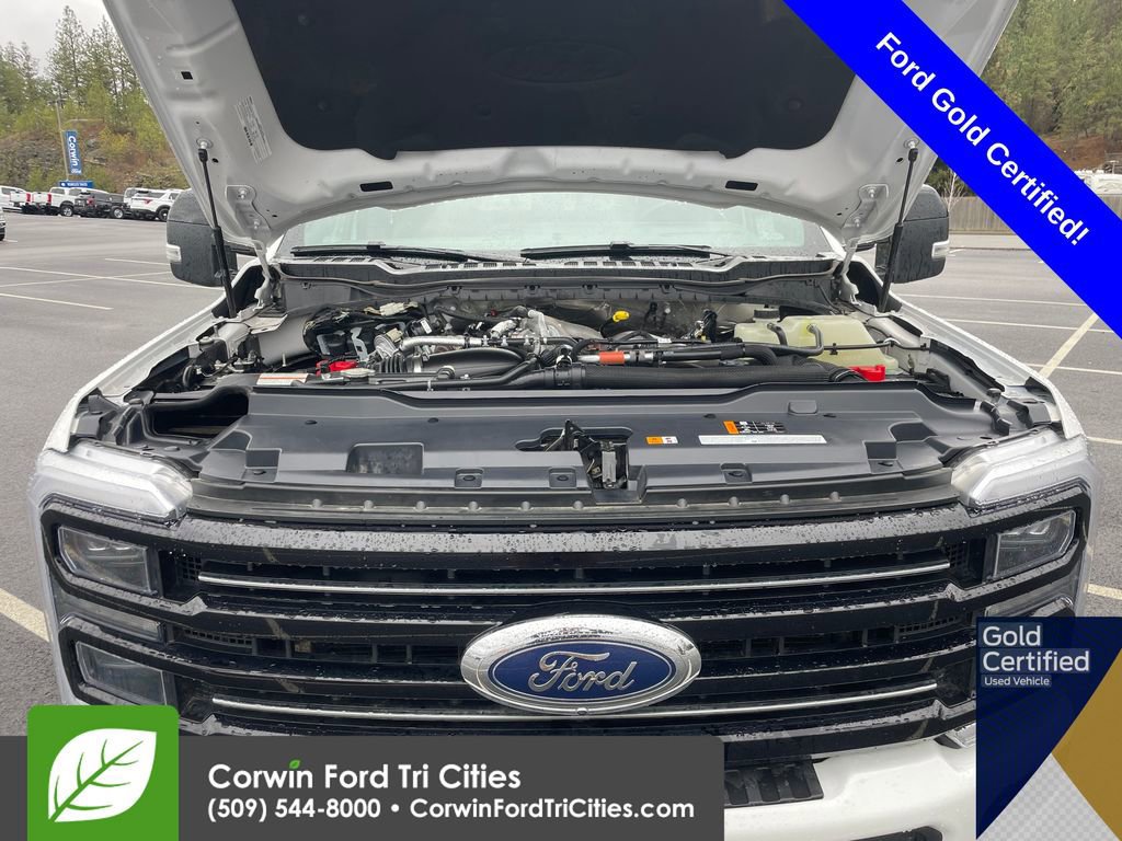 Certified 2025 Ford F350 Platinum w/ Tremor Off-Road Package AWD/4WD image 39
