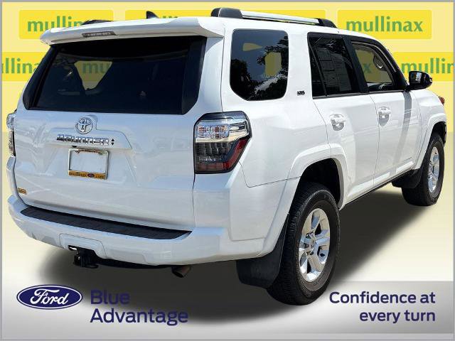 Used 2022 Toyota 4Runner SR5 Premium w/ Moonroof Package AWD/4WD image 4