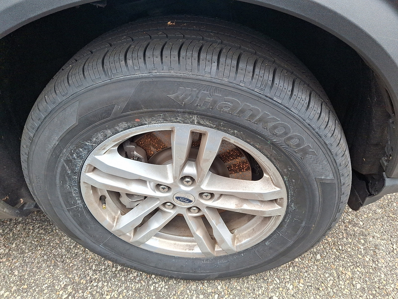 Certified 2022 Ford Explorer XLT image 3