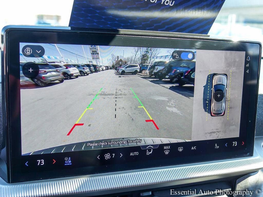 Certified 2025 Ford Explorer Platinum w/ LUX Leather Package image 19