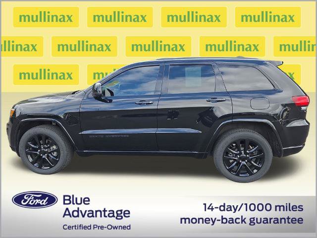Used 2020 Jeep Grand Cherokee Altitude AWD/4WD image 12