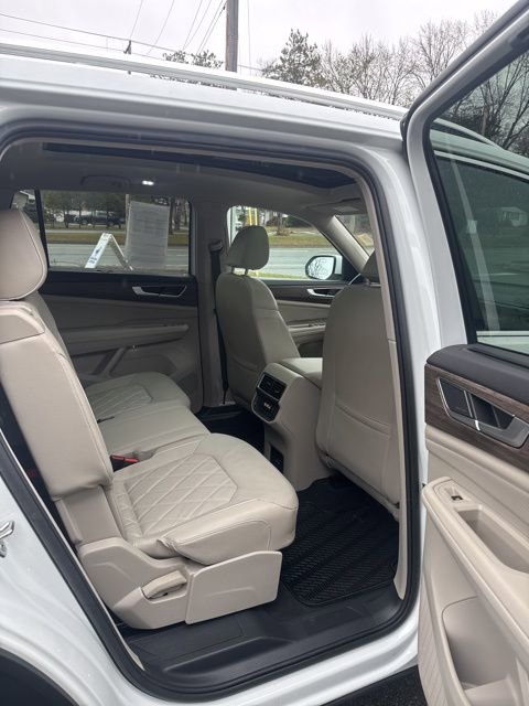 Used 2024 Volkswagen Atlas SEL Premium R-Line AWD/4WD image 19