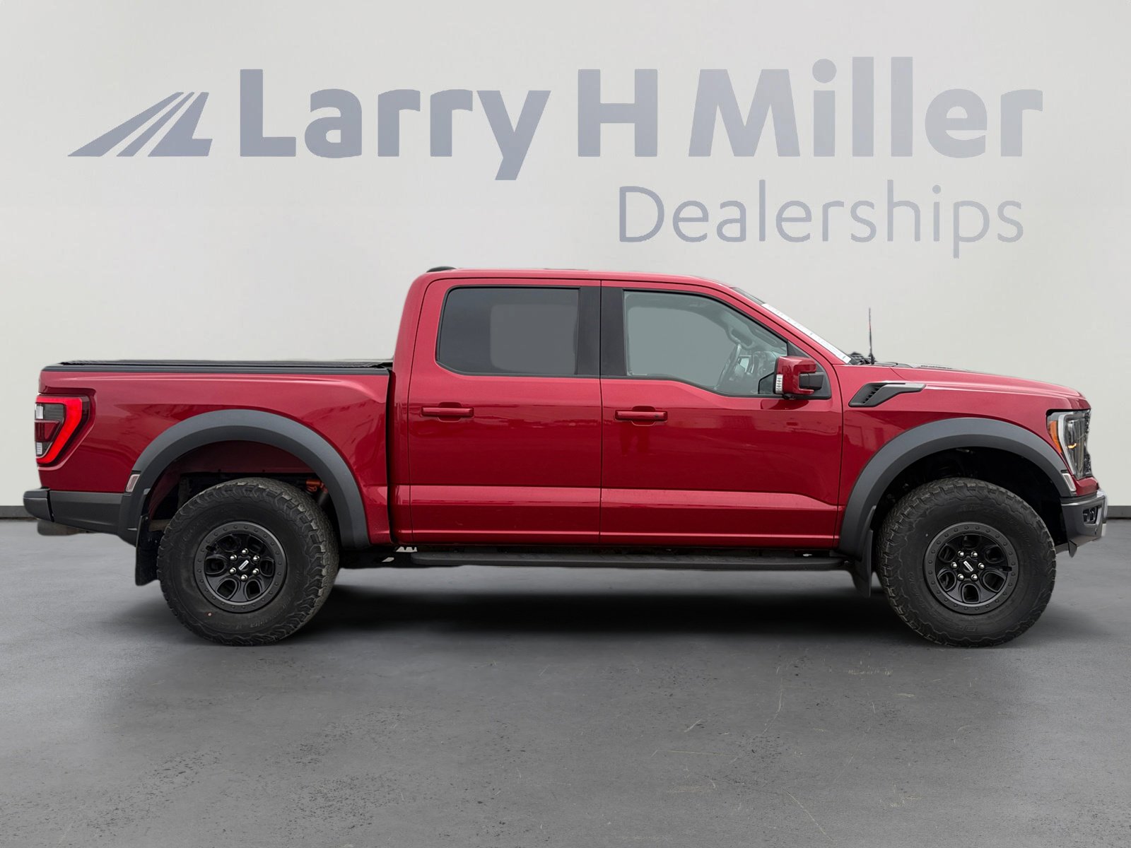 Certified 2022 Ford F150 Raptor w/ Equipment Group 801A High AWD/4WD image 6