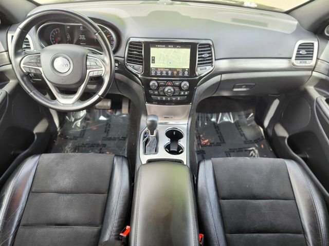 Used 2021 Jeep Grand Cherokee Laredo X AWD/4WD image 12