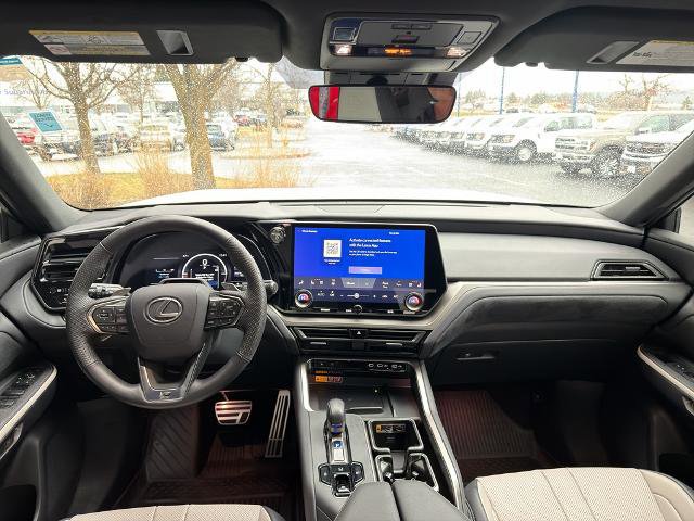 Used 2025 Lexus TX 500h AWD w/ Technology Package image 31