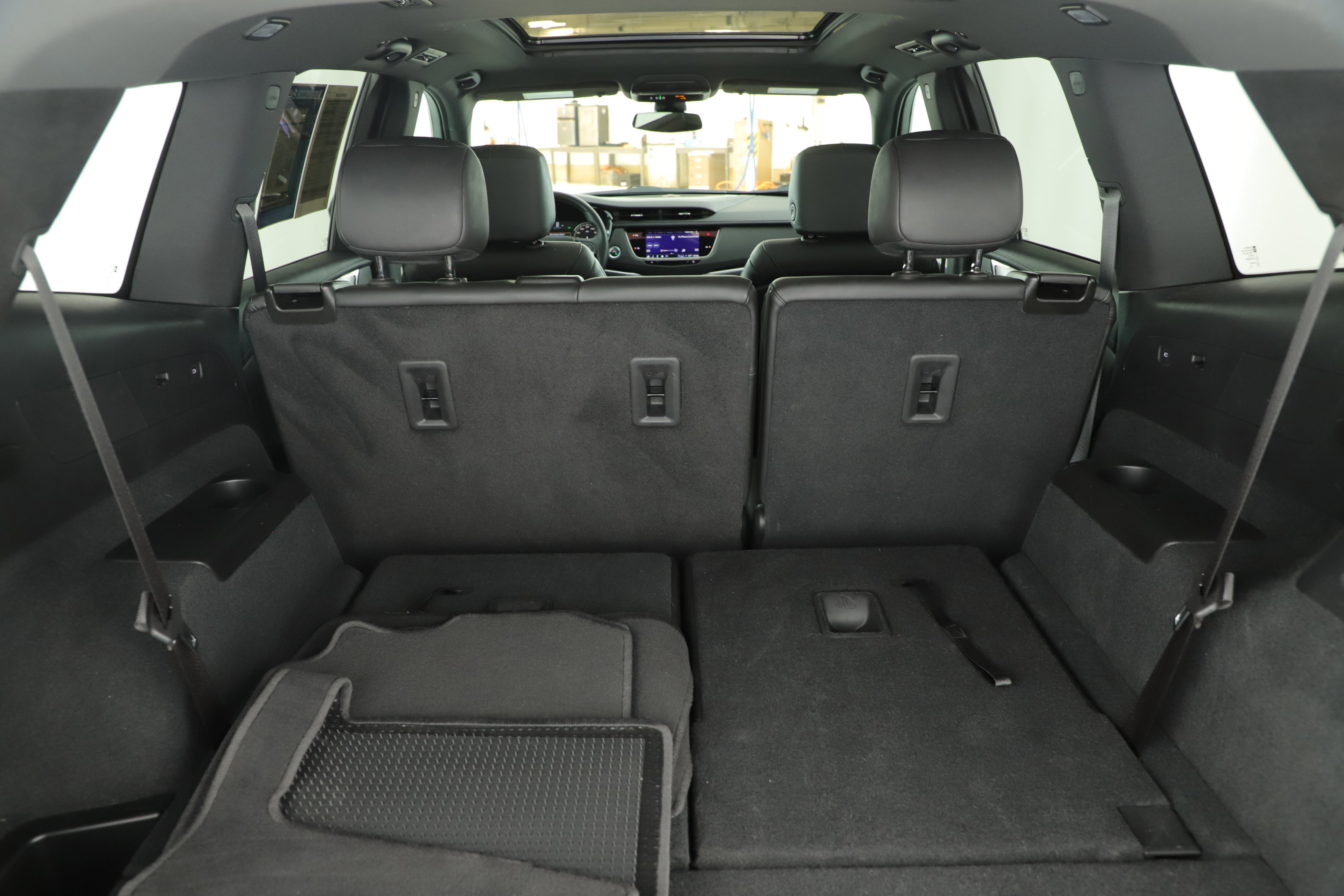 Used 2023 Cadillac XT6 Luxury image 20