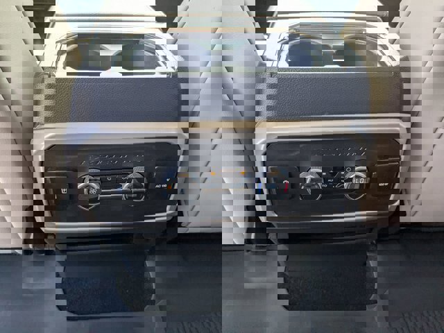 Certified 2023 Ford Expedition XLT image 34