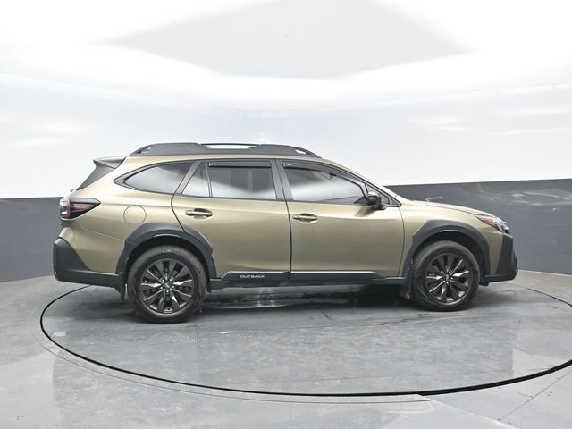 Used 2025 Subaru Outback Onyx Edition AWD/4WD image 3