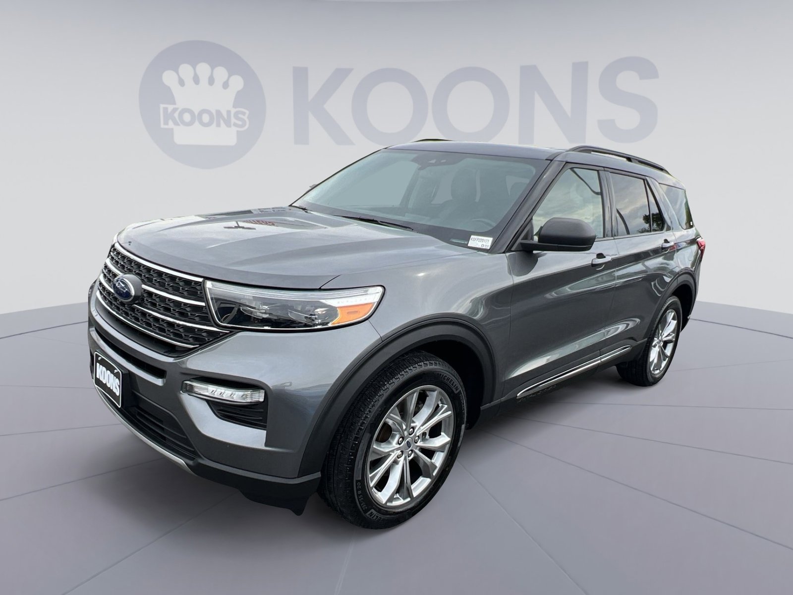 Certified 2022 Ford Explorer XLT w/ Equipment Group 202A