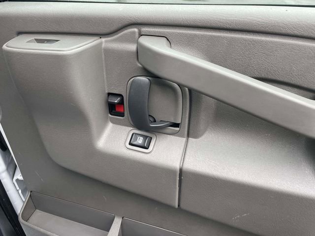 Used 2024 Chevrolet Express 2500 Work Van w/ Driver Convenience Package image 12