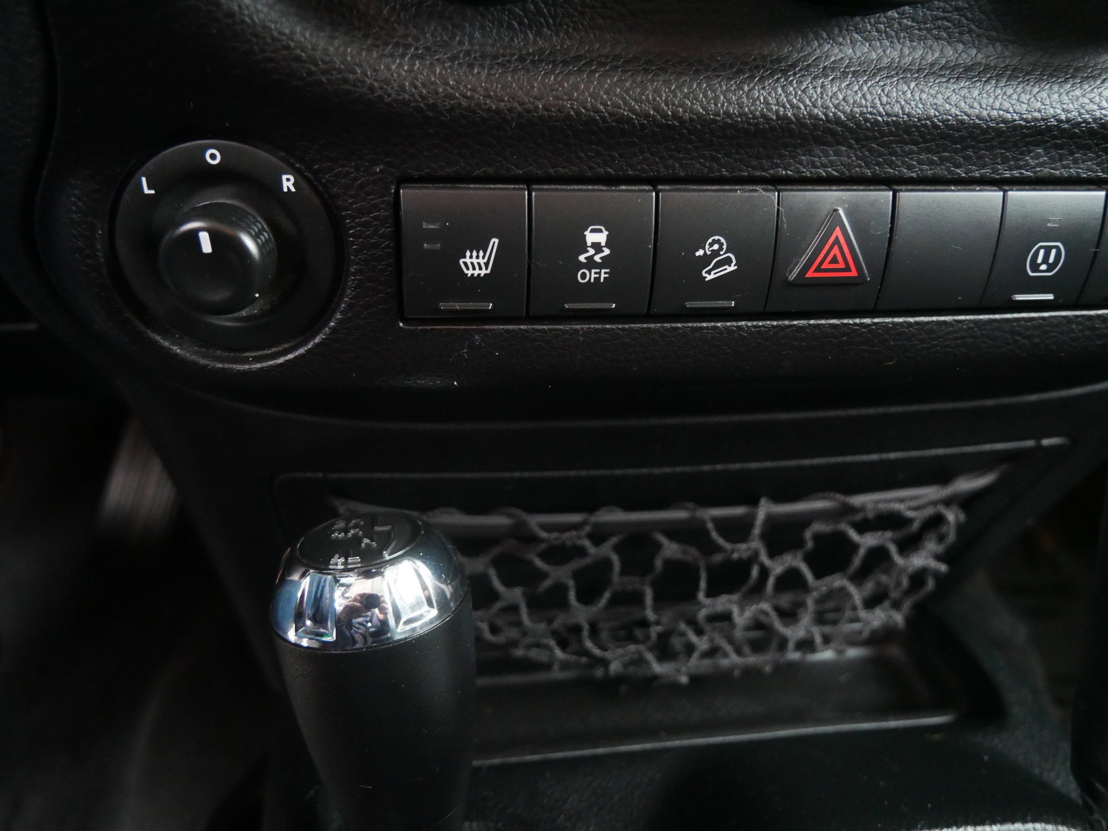 Used 2018 Jeep Wrangler Unlimited Sahara image 29