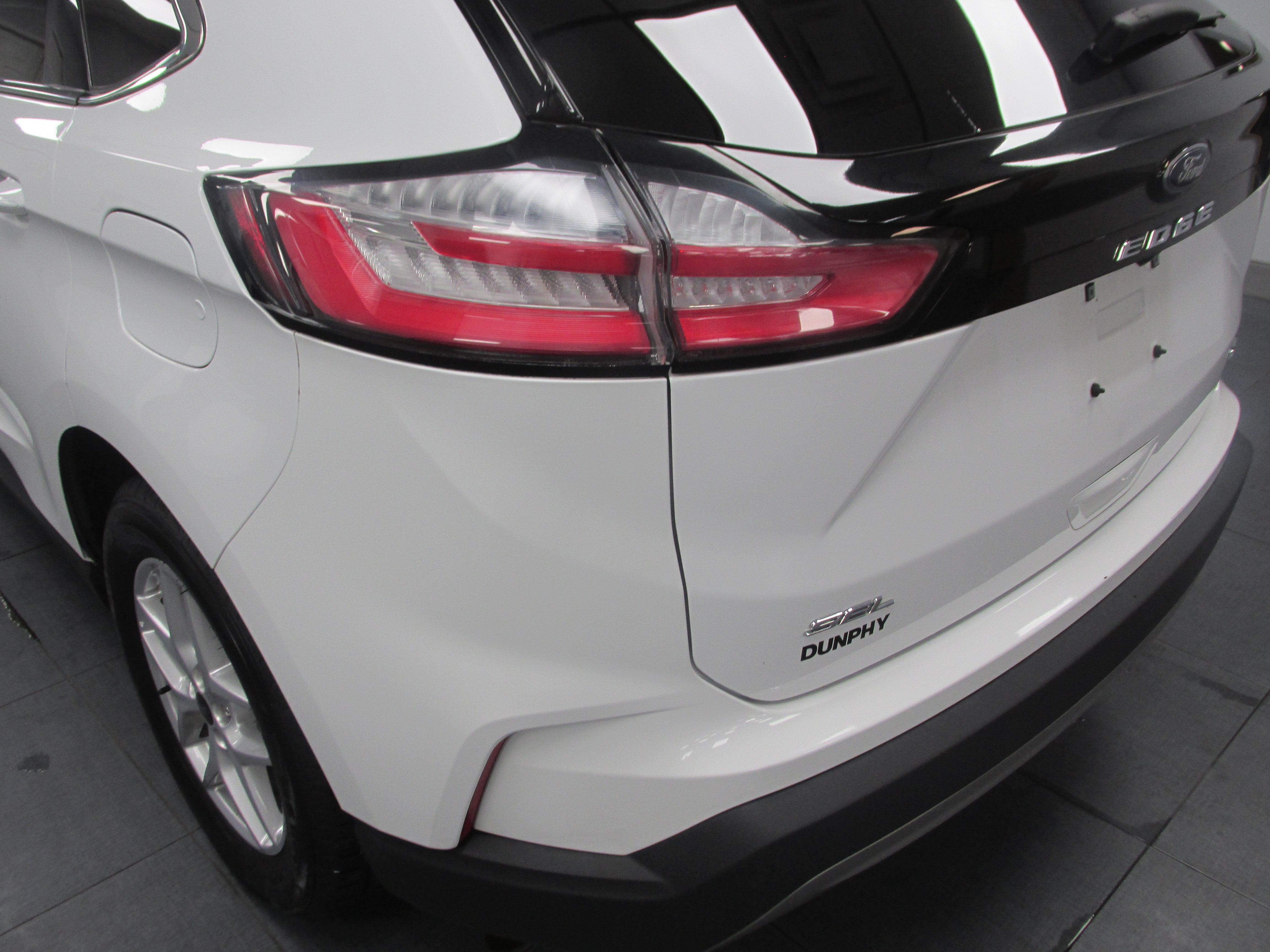 Certified 2024 Ford Edge SEL AWD/4WD image 12