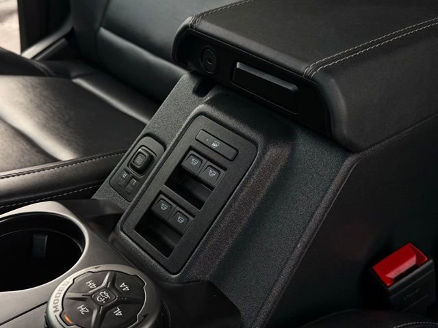 Certified 2025 Ford Bronco Big Bend w/ Black Diamond Package image 32