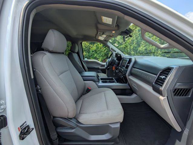 Certified 2022 Ford F250 XLT w/ XLT Premium Package AWD/4WD image 33