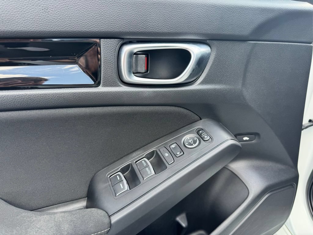 Used 2022 Honda Civic EX image 3