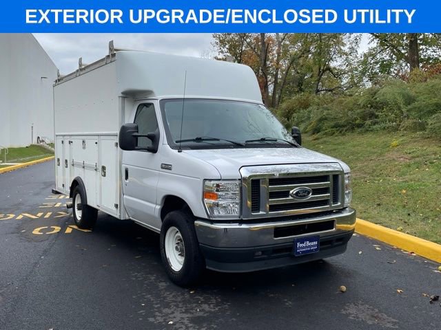 Certified 2022 Ford E-350 and Econoline 350 Super Duty w/ Power Windows & Locks Group