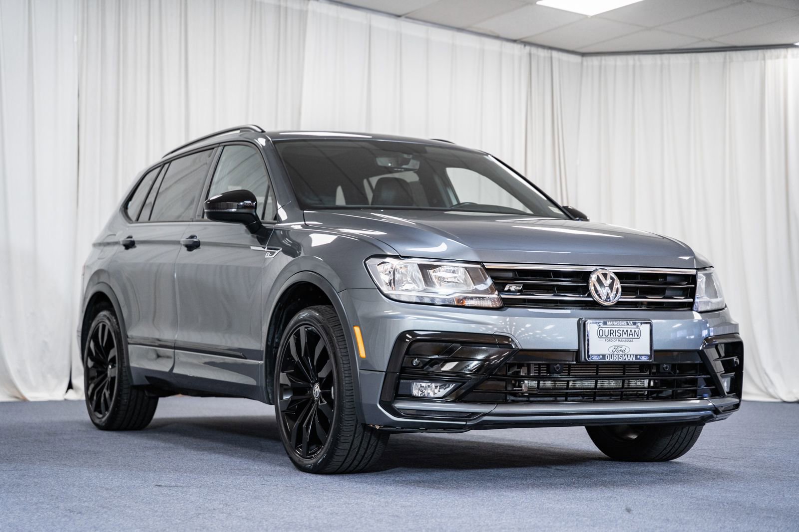 Used 2021 Volkswagen Tiguan SE R-Line image 1
