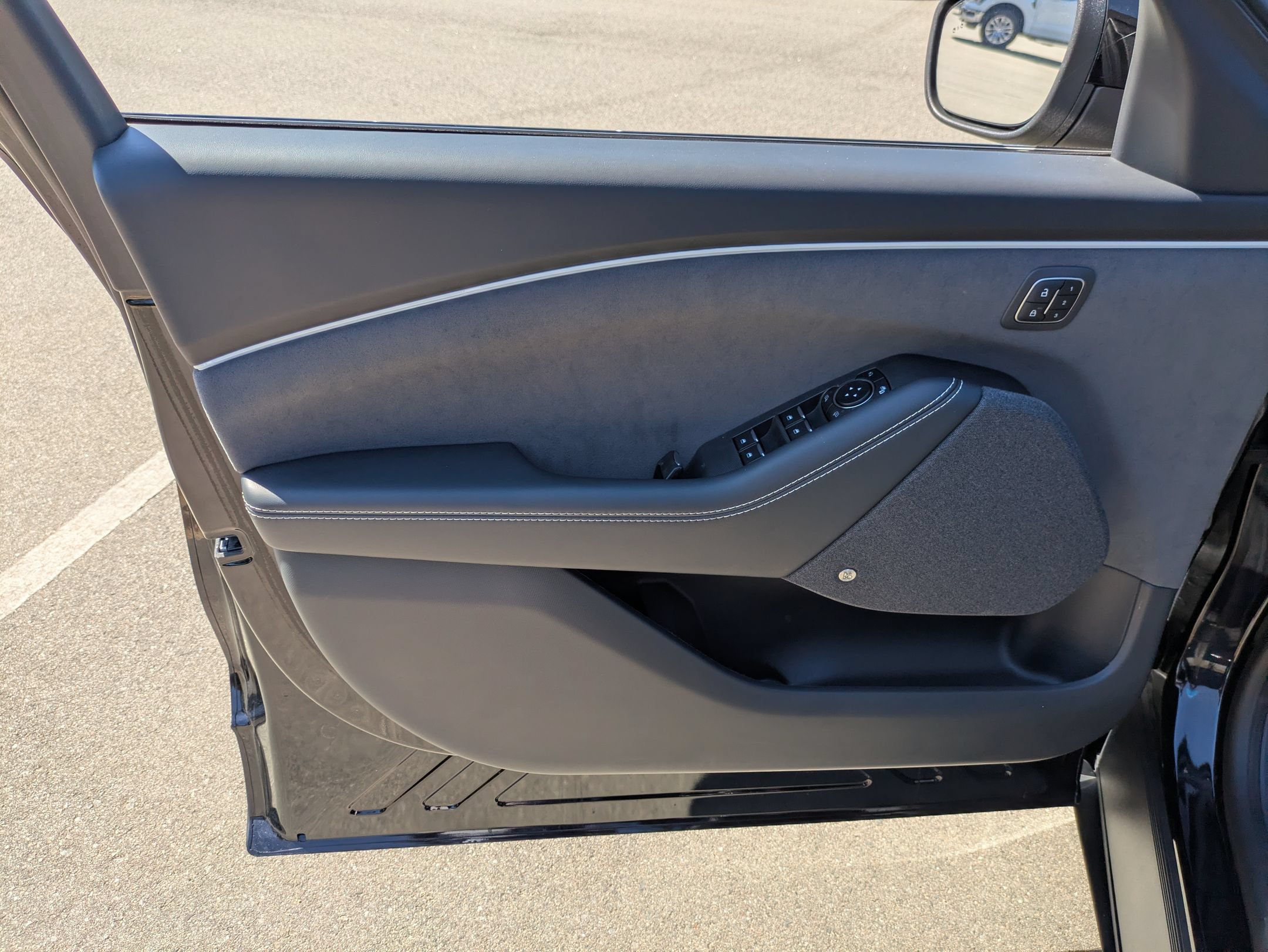 Certified 2025 Ford Mustang Mach-E GT AWD/4WD image 16