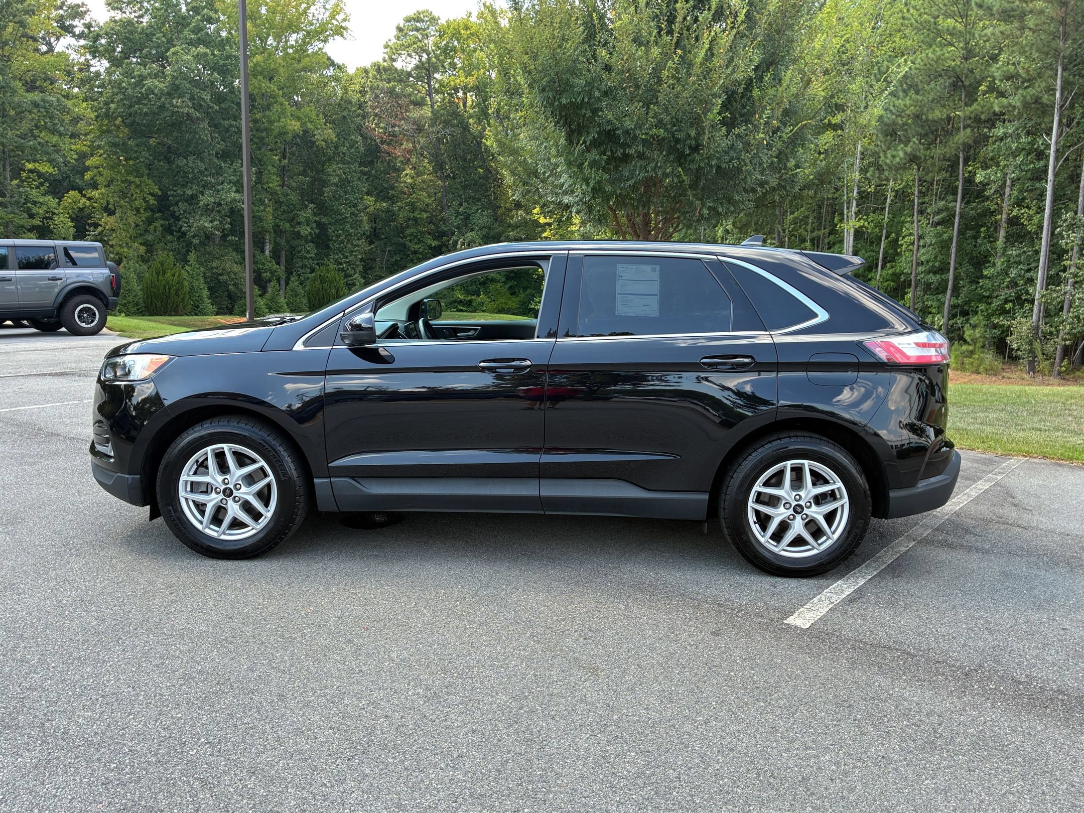 Certified 2023 Ford Edge SEL w/ Convenience Package AWD/4WD image 7
