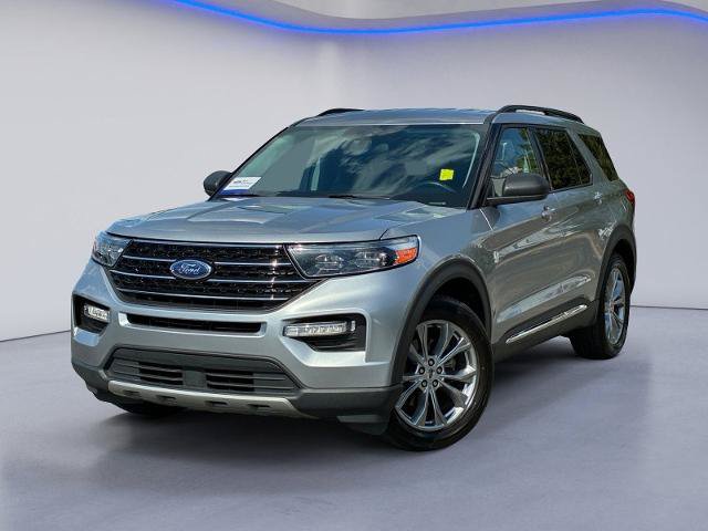 Certified 2021 Ford Explorer XLT w/ Equipment Group 202A RWD image 2