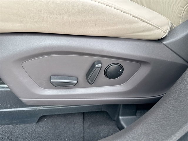 Certified 2023 Ford Explorer Platinum w/ Technology Package image 18