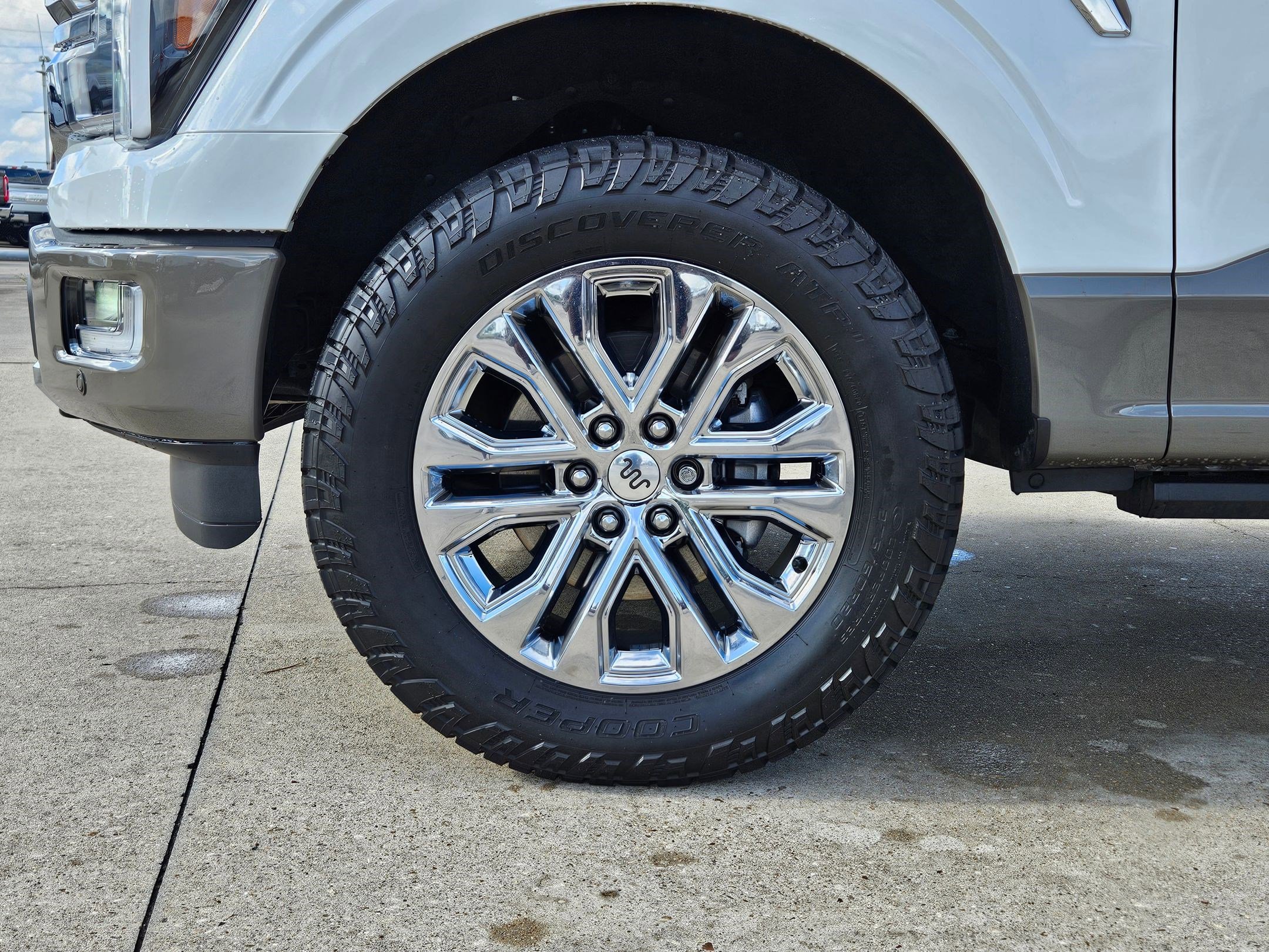 Certified 2025 Ford F150 King Ranch AWD/4WD image 13