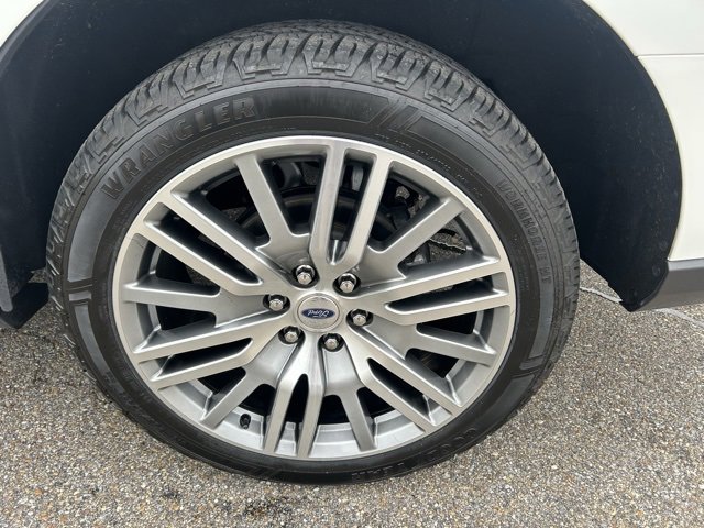 Certified 2022 Ford Expedition Limited image 11