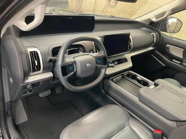 Certified 2025 Ford Expedition Max Active AWD/4WD image 8