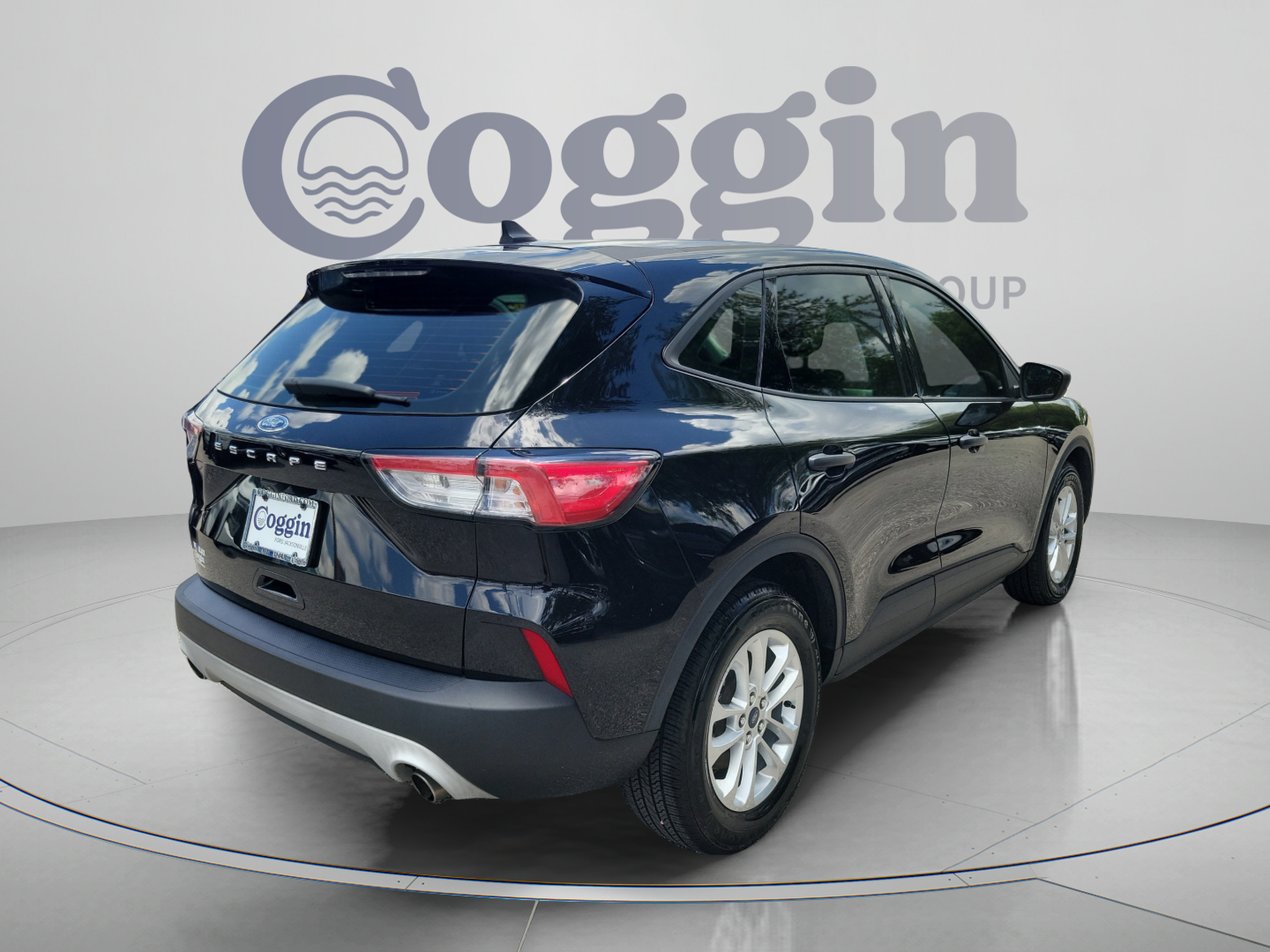 Certified 2020 Ford Escape S FWD image 3