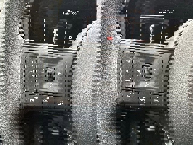 Used 2025 Nissan Kicks SV image 26