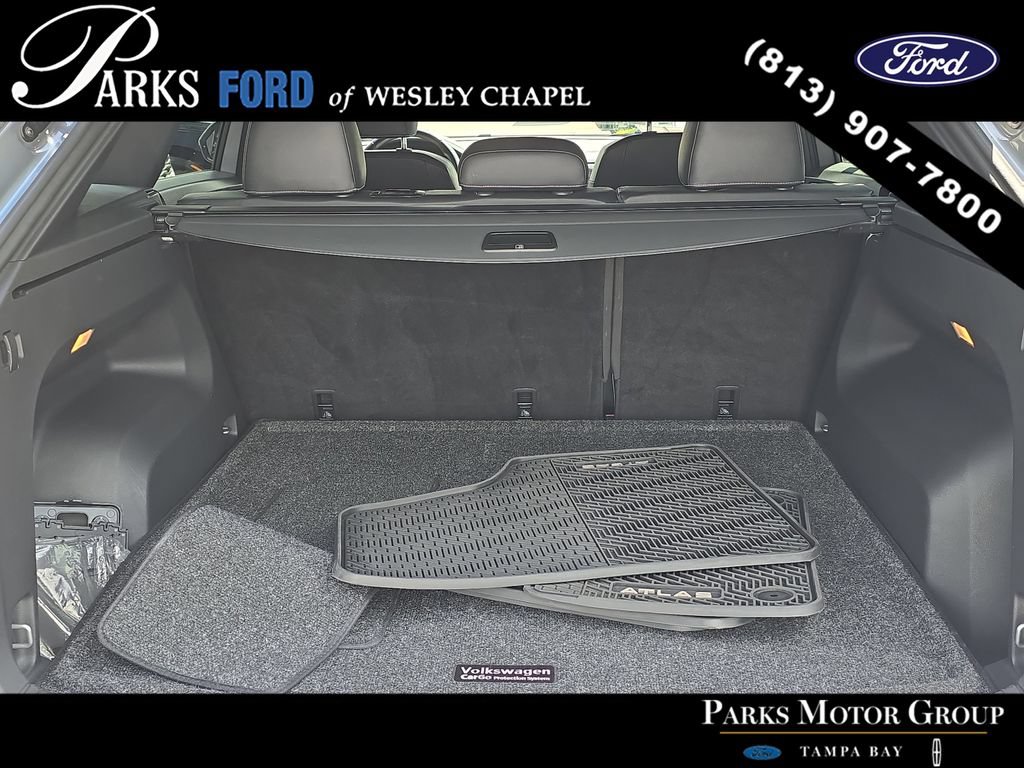 Used 2020 Volkswagen Atlas Cross Sport SE w/ Towing Package AWD/4WD image 8