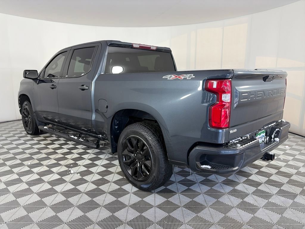 Used 2021 Chevrolet Silverado 1500 Custom w/ LPO, Dark Essentials Package image 3