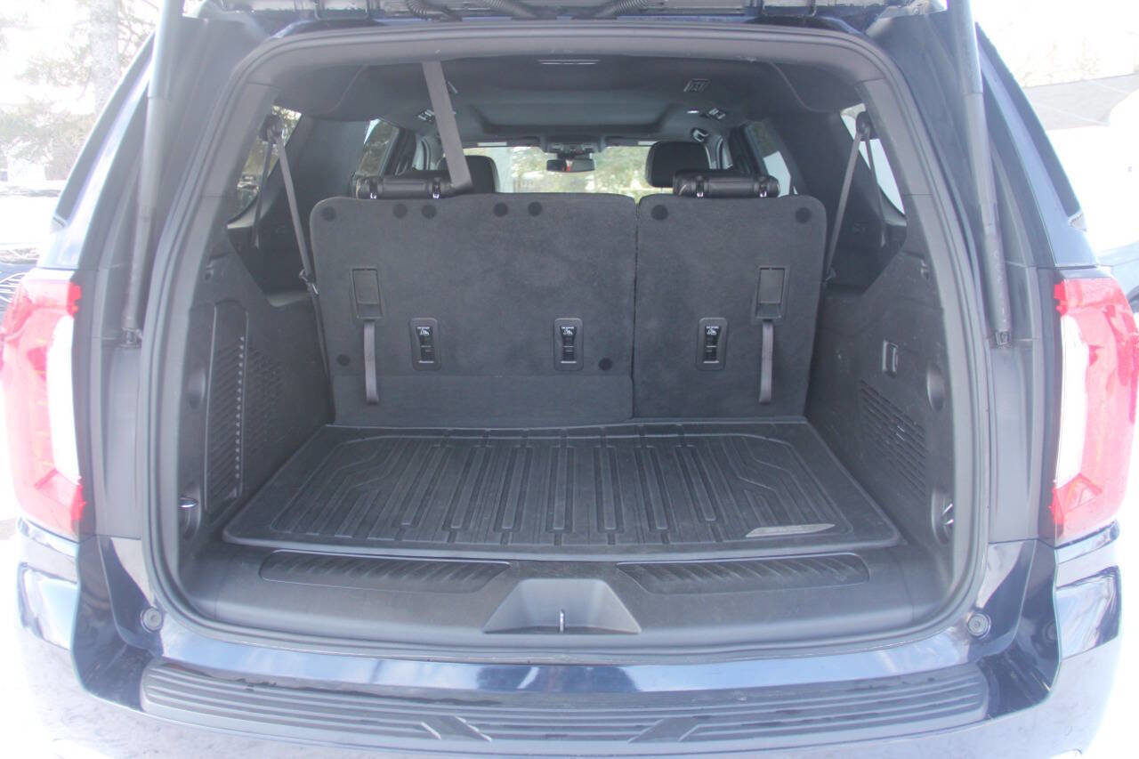 Used 2023 GMC Yukon XL SLT image 14