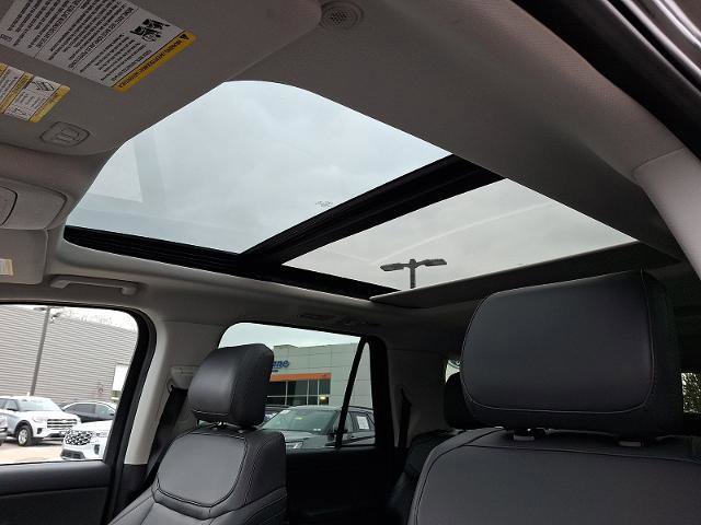 Certified 2025 Ford Expedition Max Active image 15