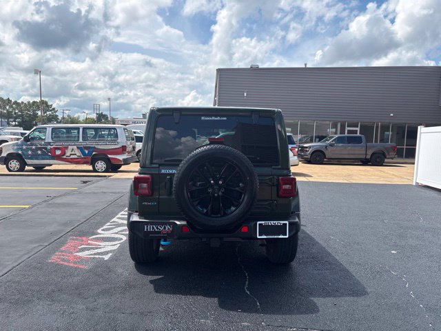 Used 2023 Jeep Wrangler Unlimited Sahara w/ Cold Weather Group AWD/4WD image 6
