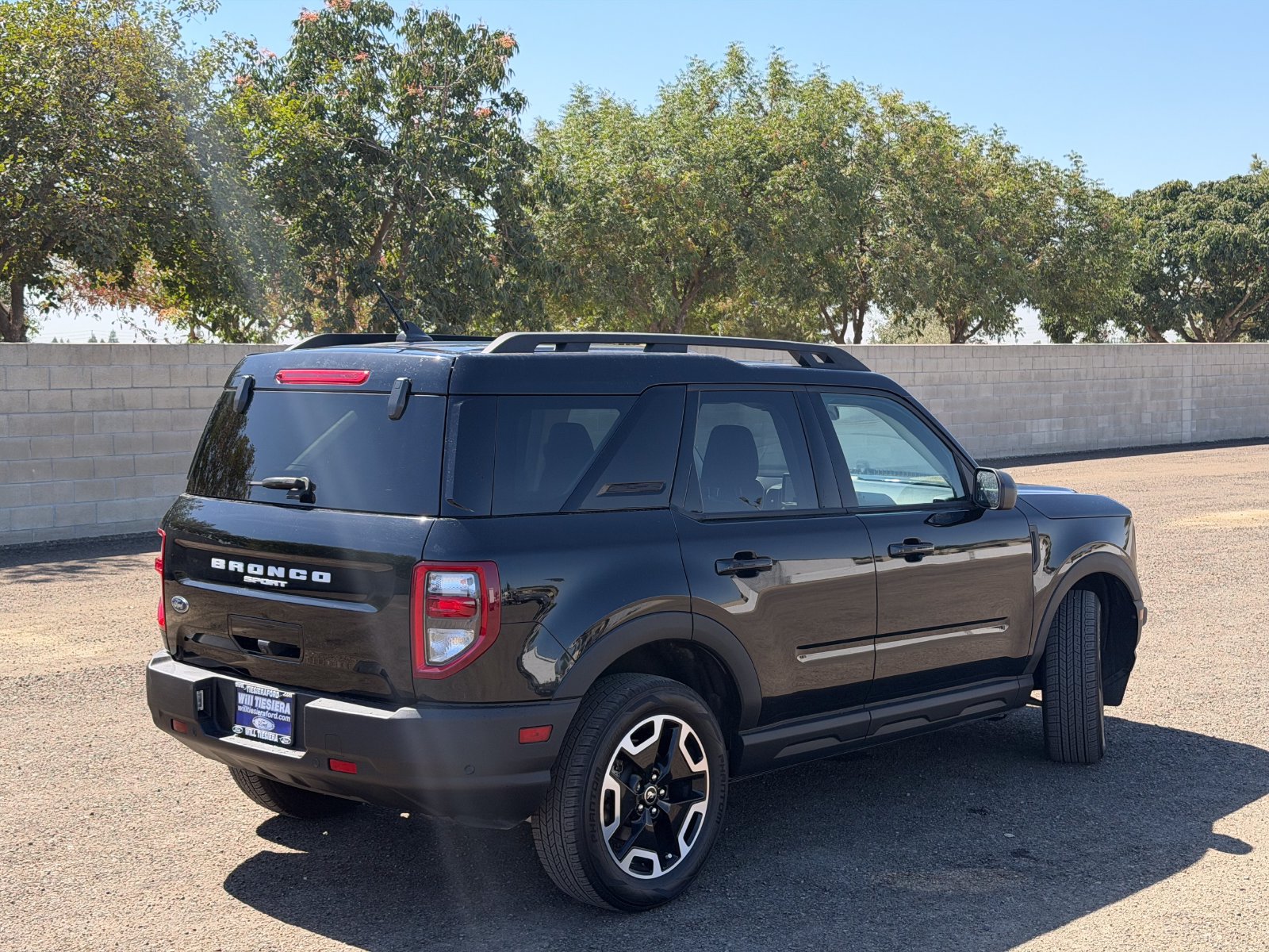 Certified 2023 Ford Bronco Sport Outer Banks AWD/4WD image 4