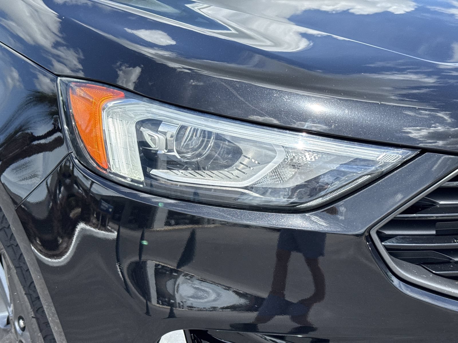 Certified 2022 Ford Edge SEL w/ Sport Appearance Package AWD/4WD image 10