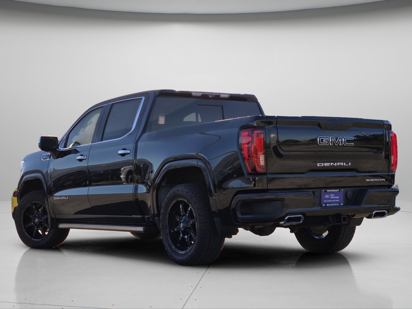 Used 2020 GMC Sierra 1500 Denali w/ Denali Ultimate Package AWD/4WD image 26